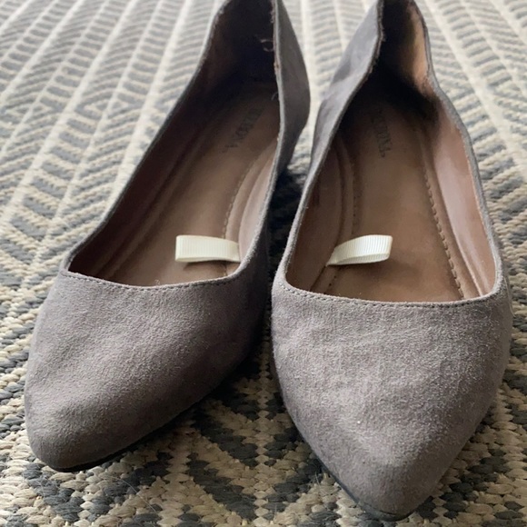 Basic Short Heels - Picture 4 of 5